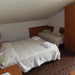 Italia 3*, Moneglia Italia
