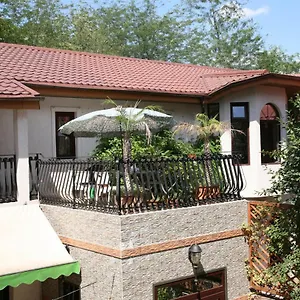 Garden And Couette-café